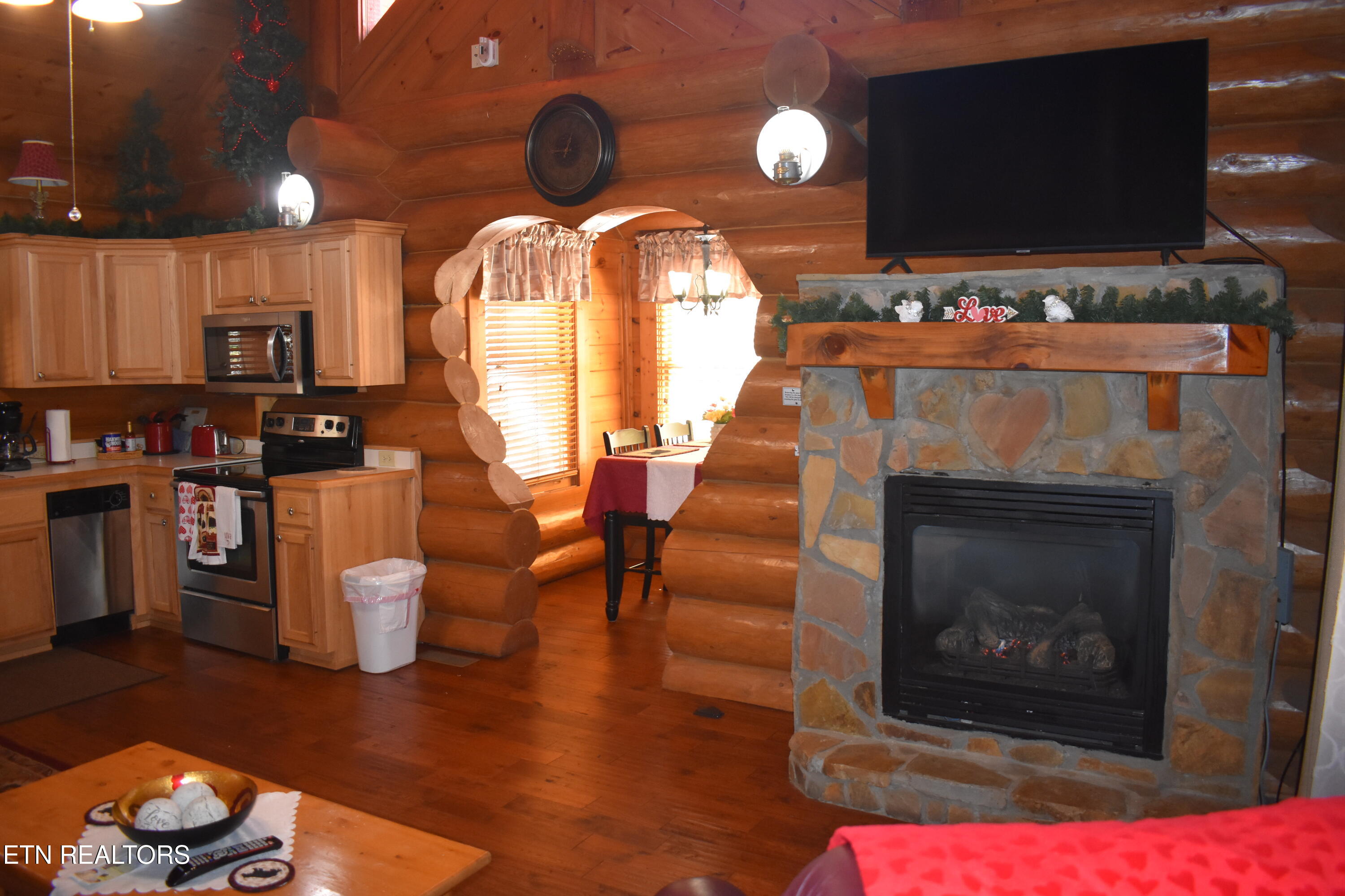 2910 Piney Ridge Way Sevierville TN 37862