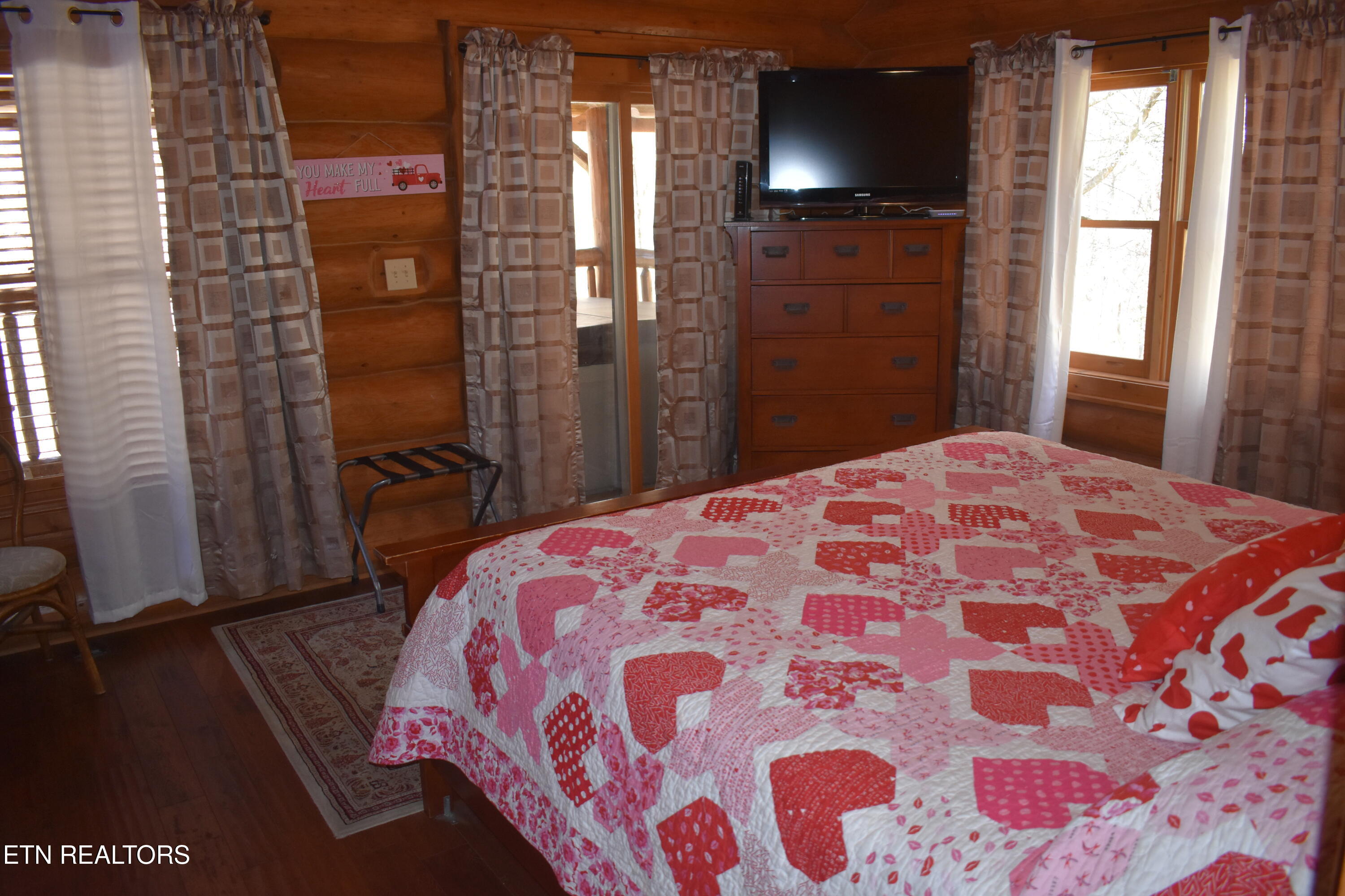 2910 Piney Ridge Way Sevierville TN 37862
