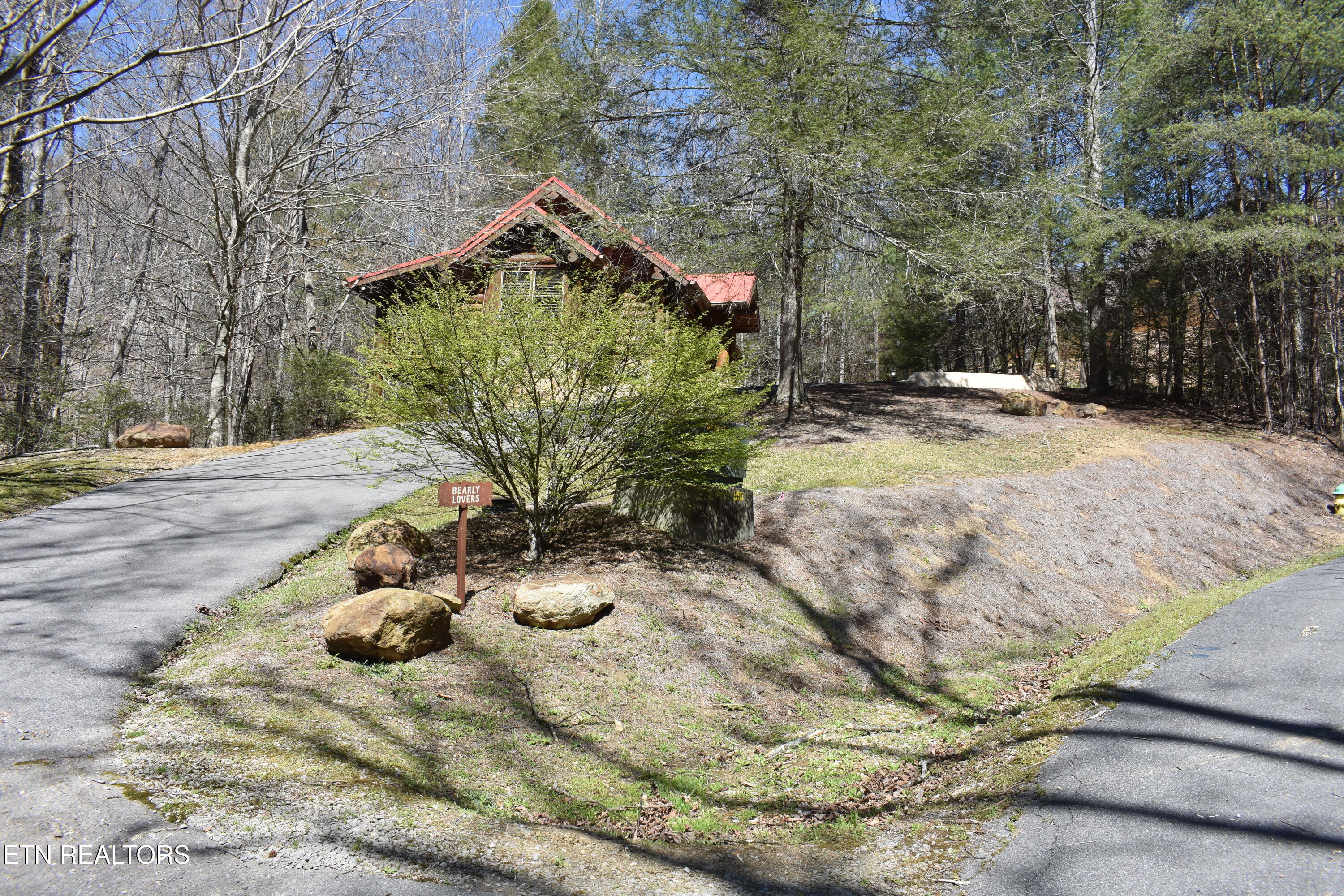 2910 Piney Ridge Way Sevierville TN 37862