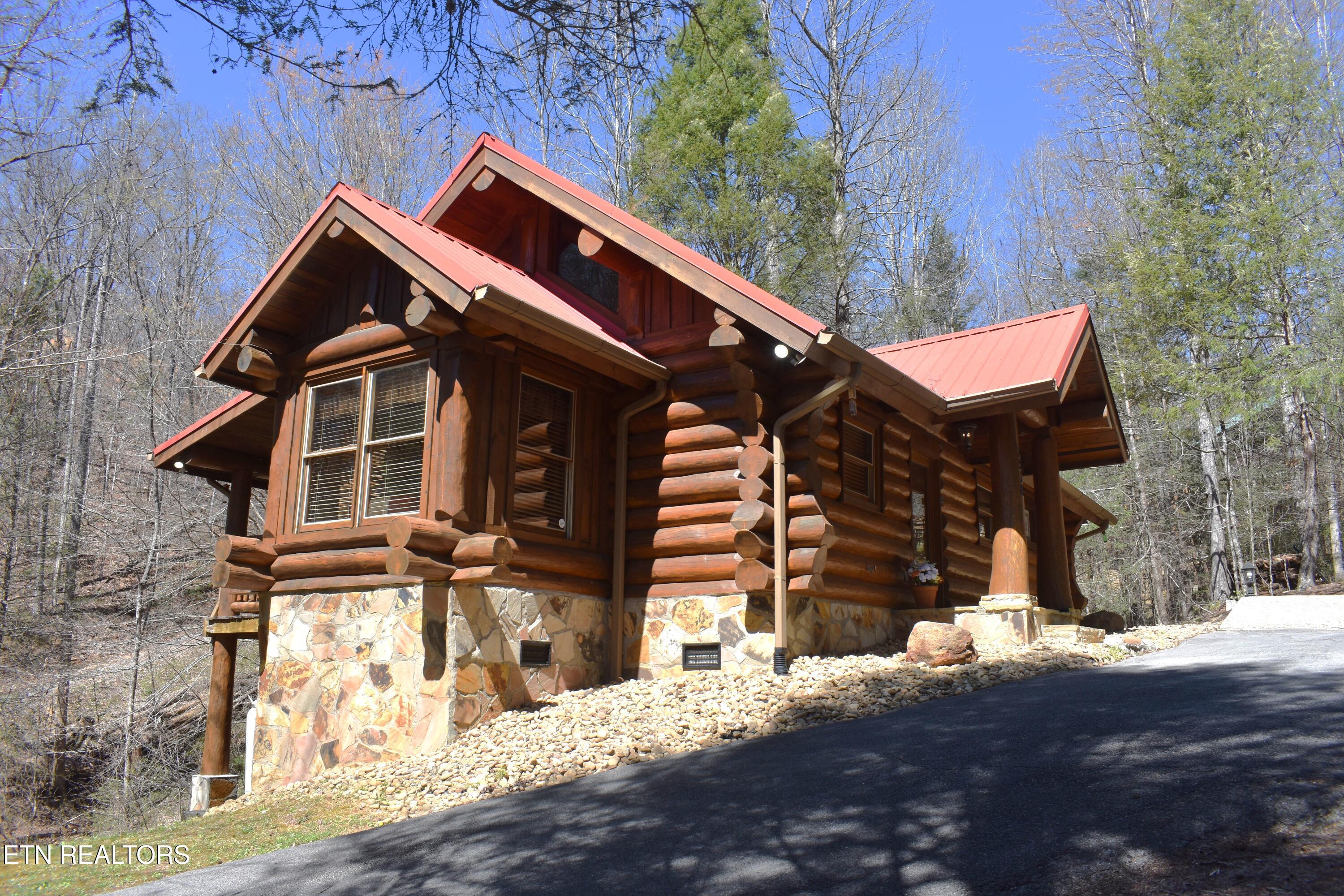 2910 Piney Ridge Way Sevierville TN 37862