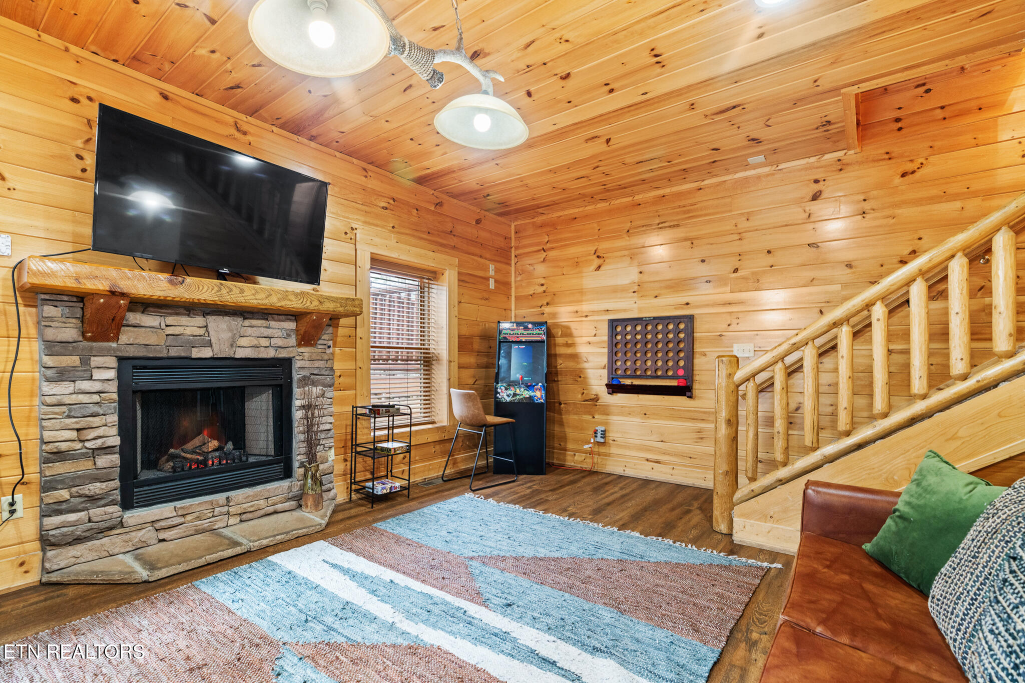 2020 Bear Creek Way Pigeon Forge TN 37862