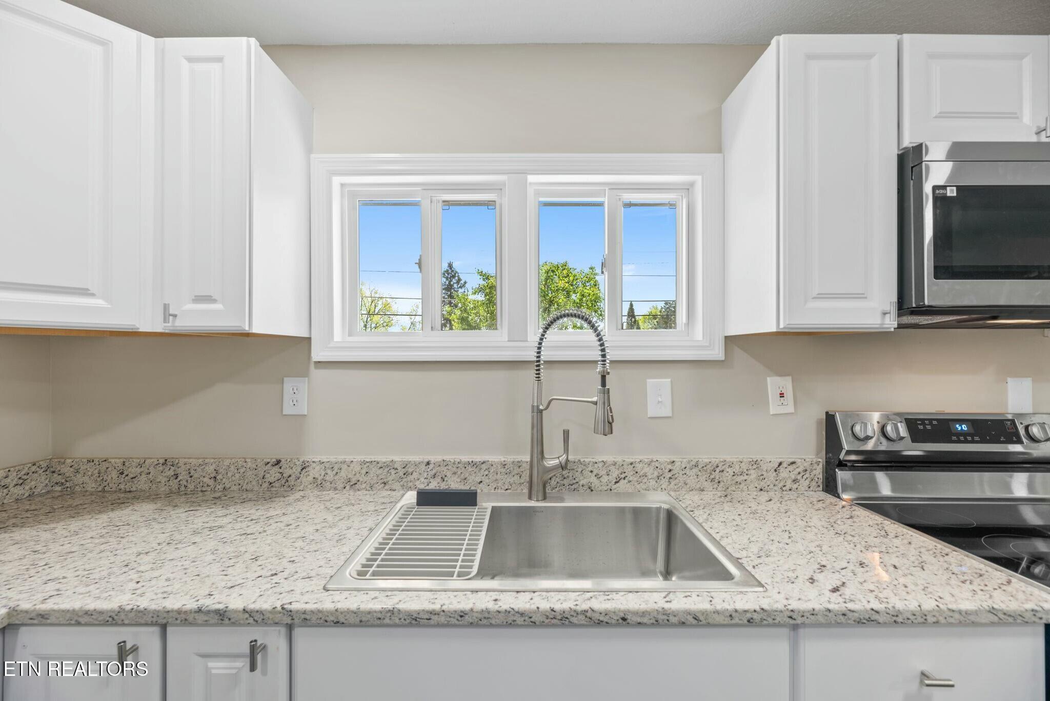 909 Dartmouth Road Knoxville TN 37914