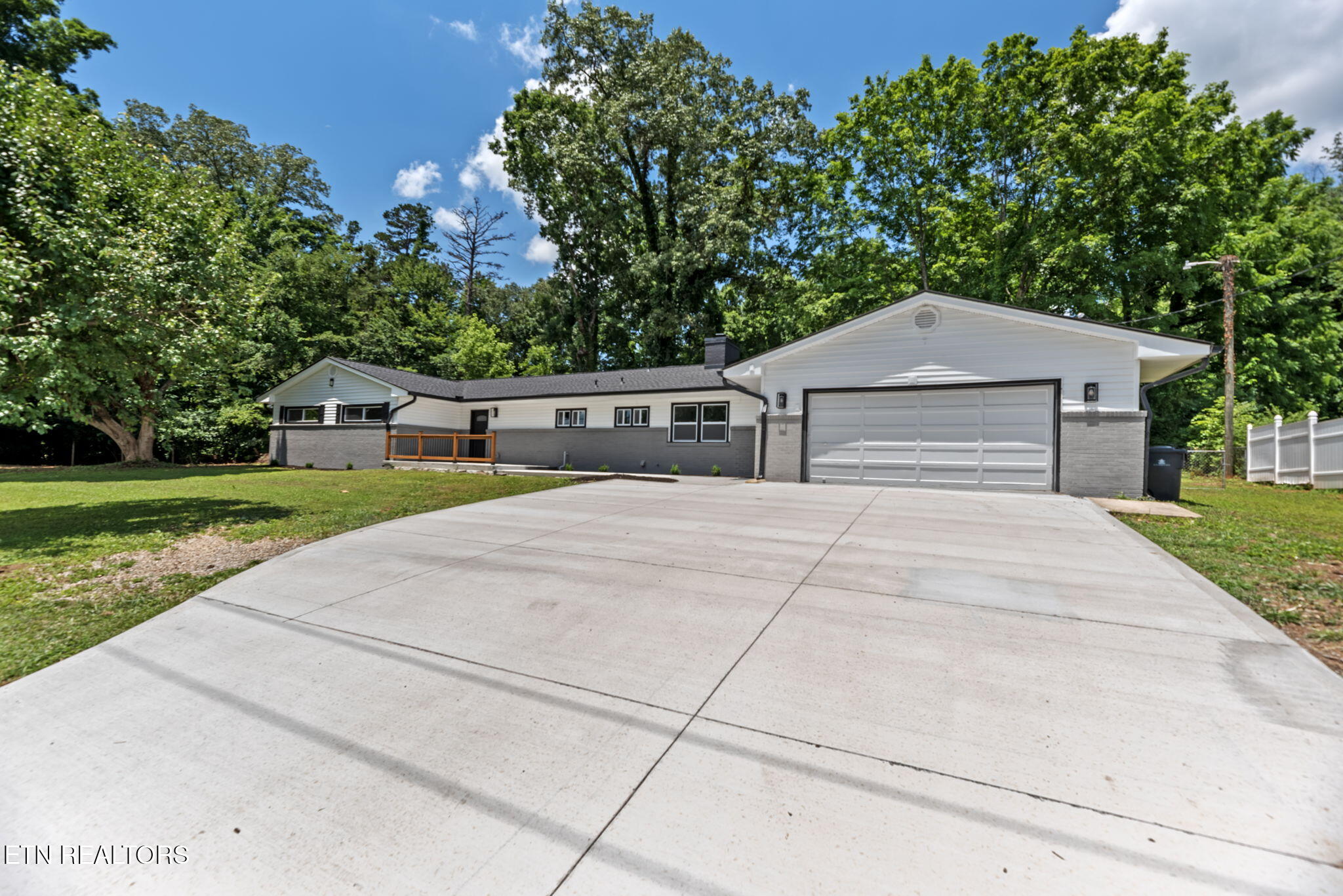 909 Dartmouth Road Knoxville TN 37914