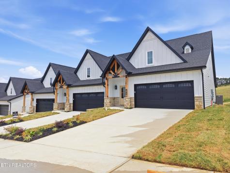 1812 Poplar Spgs Place Maryville TN 37803
