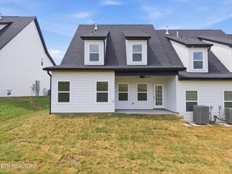 1812 Poplar Spgs Place Maryville TN 37803