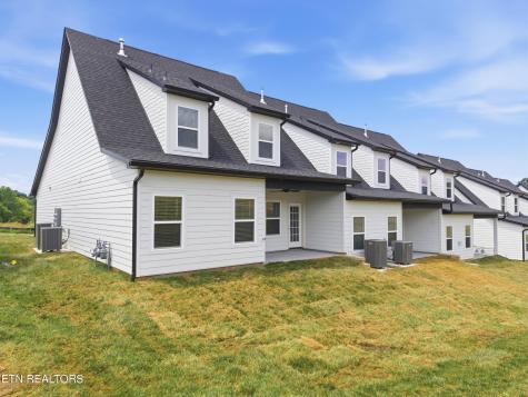 1812 Poplar Spgs Place Maryville TN 37803