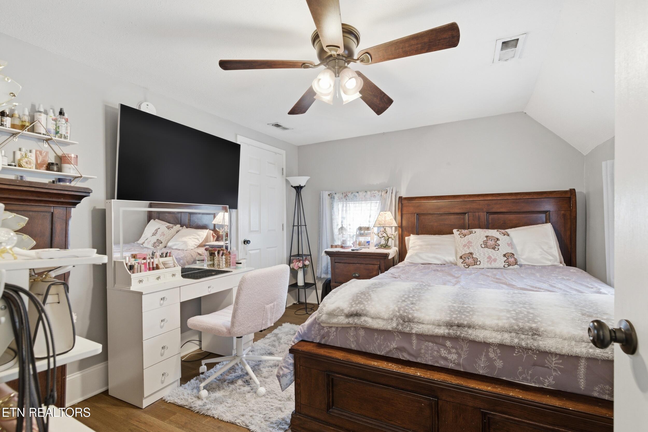 409 Cumberland Street Harriman TN 37748