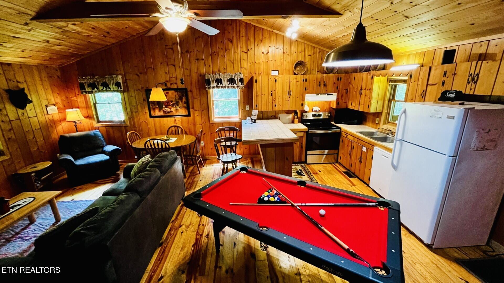 2950 Grassy Branch Loop Sevierville TN 37876