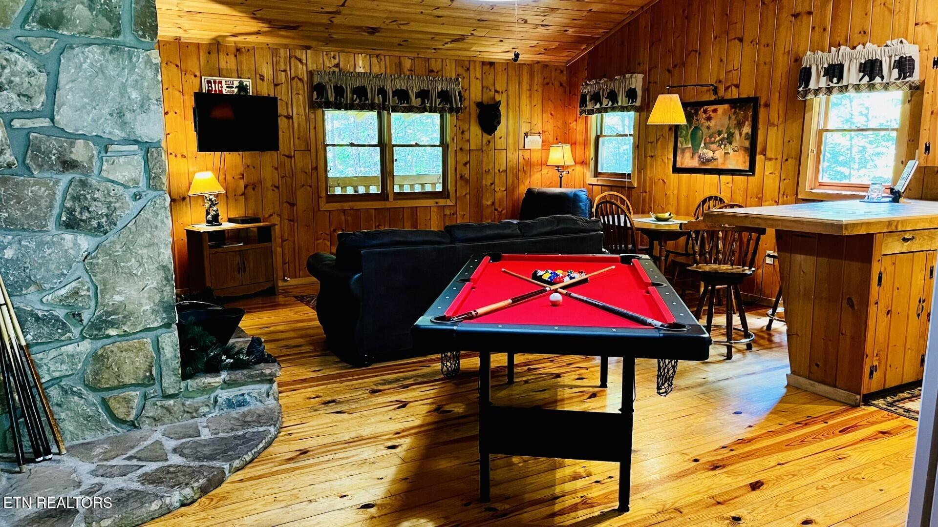 2950 Grassy Branch Loop Sevierville TN 37876