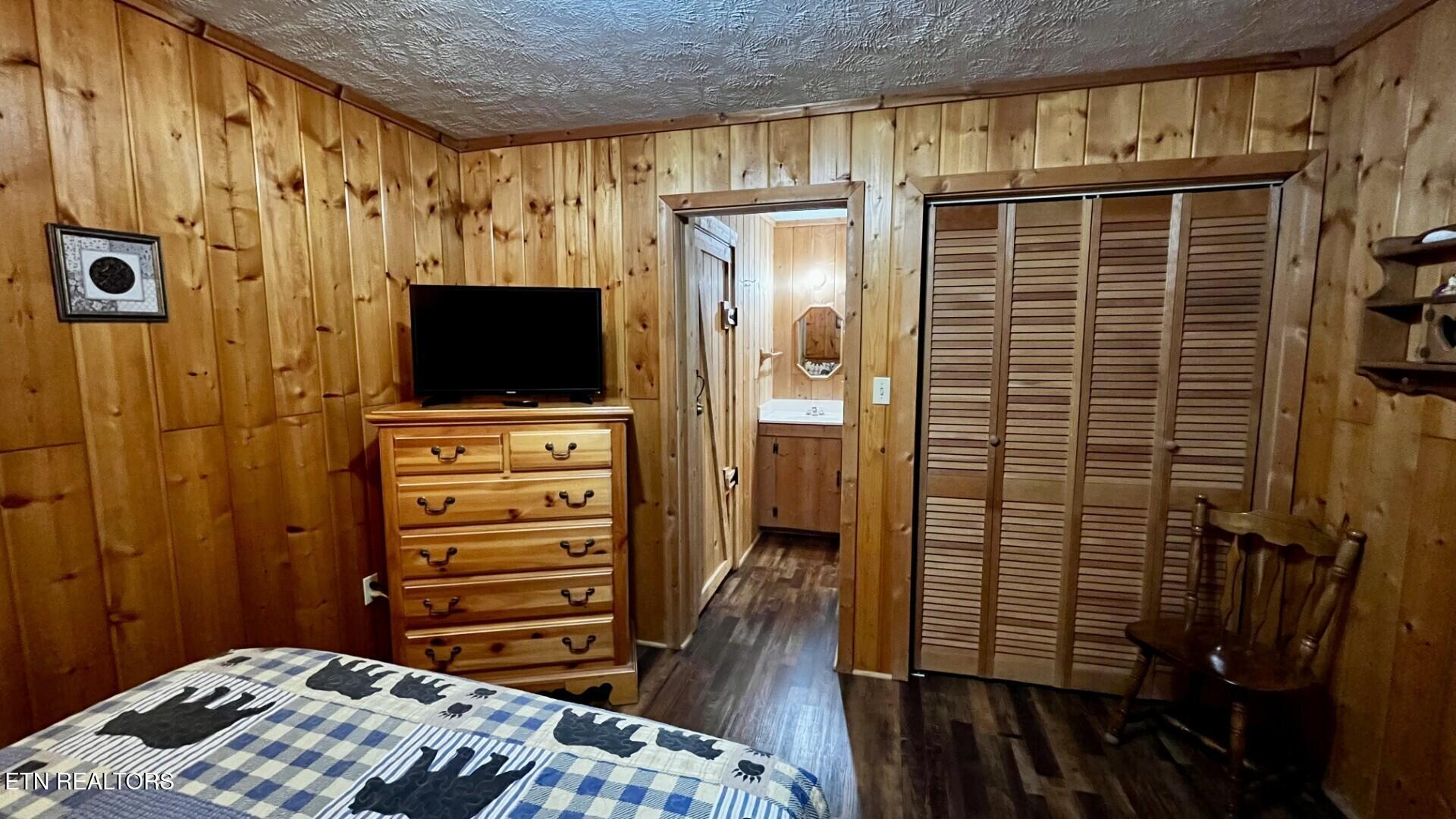 2950 Grassy Branch Loop Sevierville TN 37876