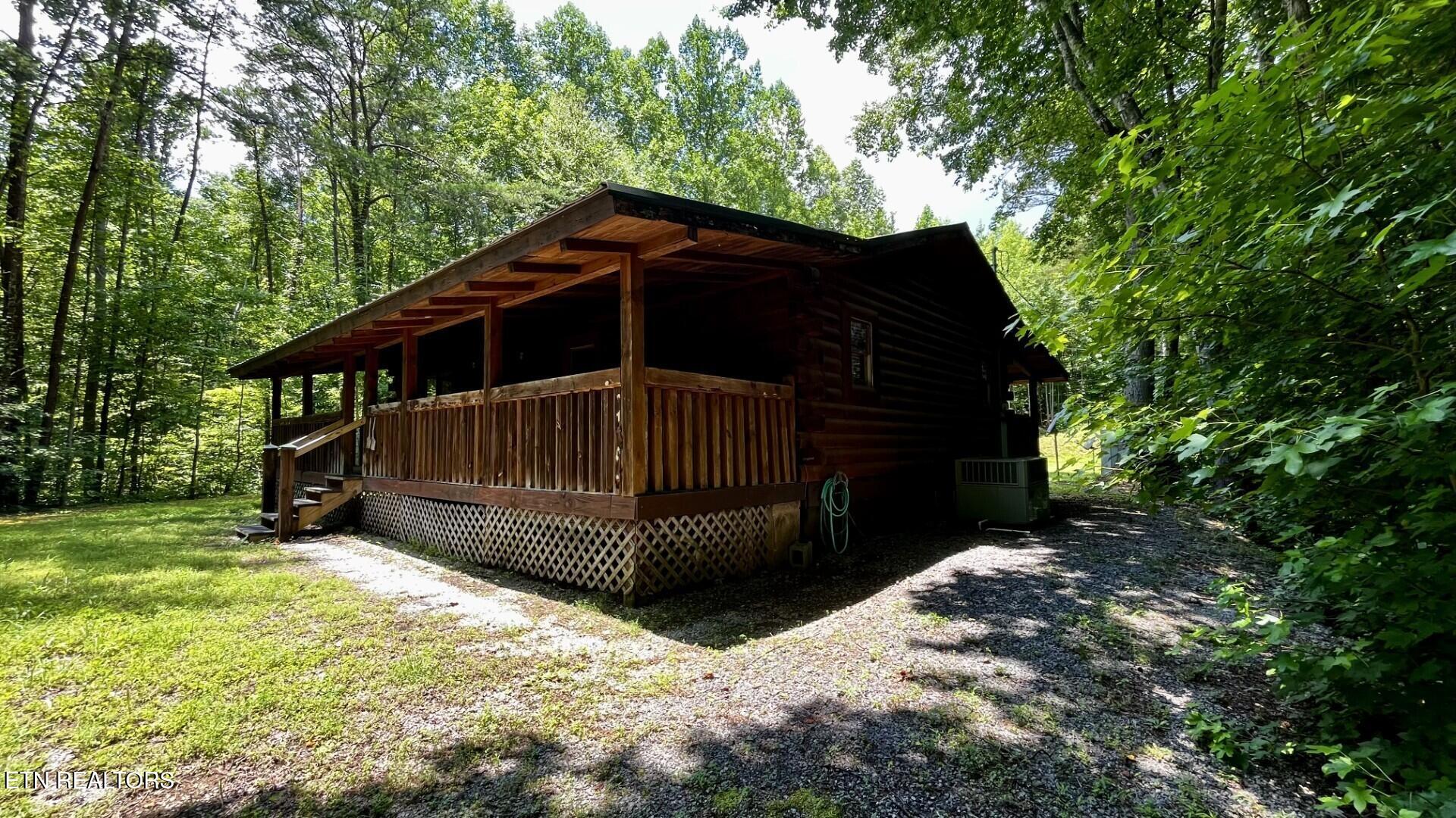2950 Grassy Branch Loop Sevierville TN 37876