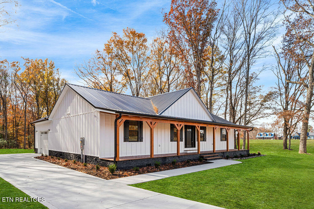 231 Sunset Boulevard White Pine TN 37890