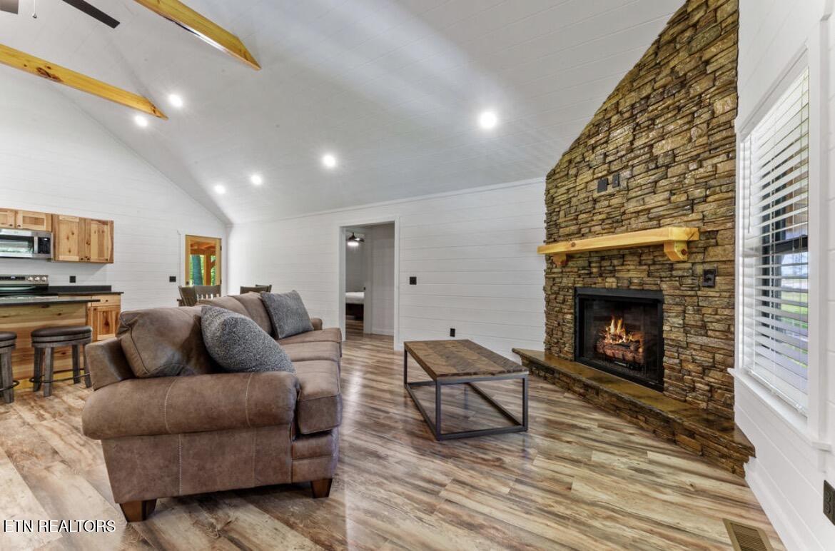 231 Sunset Boulevard White Pine TN 37890