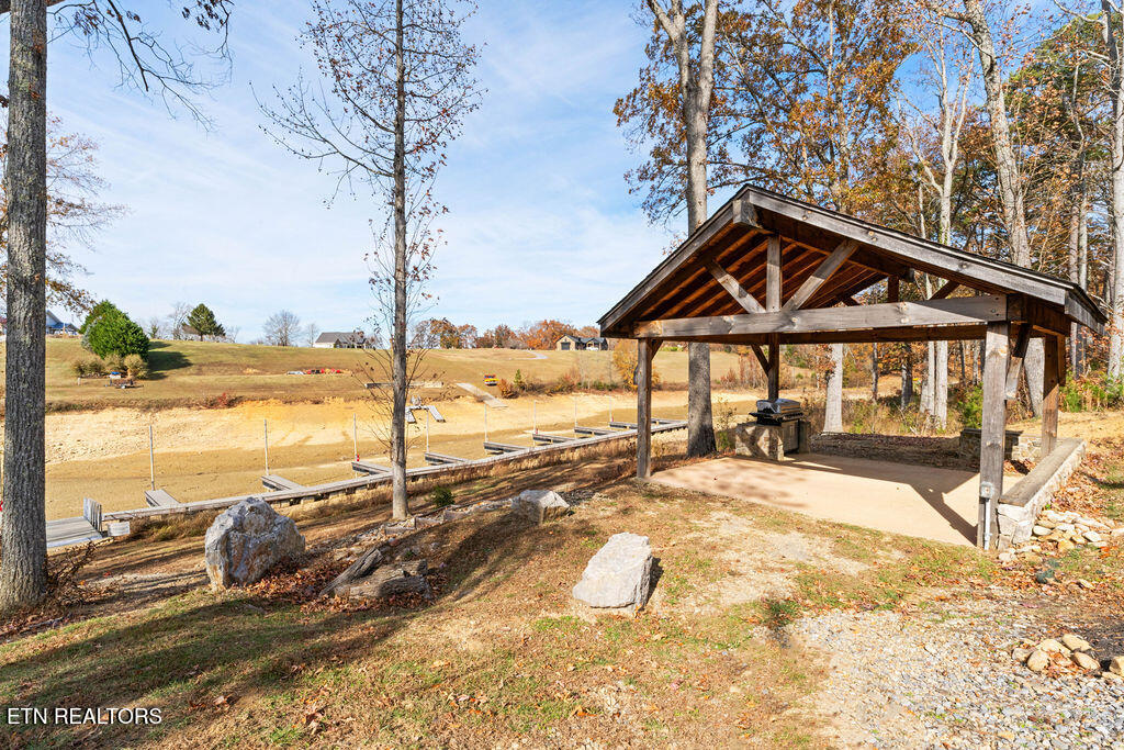 231 Sunset Boulevard White Pine TN 37890
