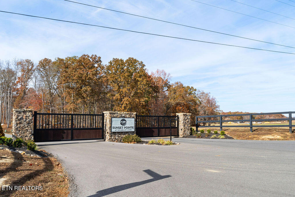 231 Sunset Boulevard White Pine TN 37890