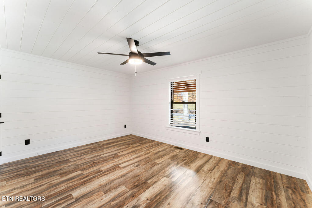 231 Sunset Boulevard White Pine TN 37890