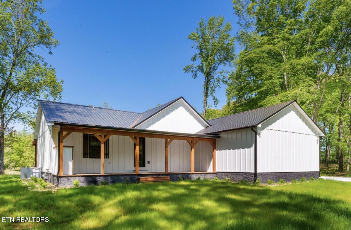 231 Sunset Boulevard White Pine TN 37890