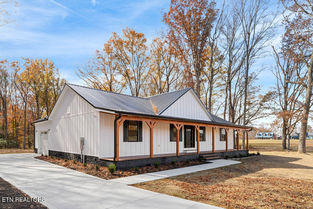231 Sunset Boulevard White Pine TN 37890