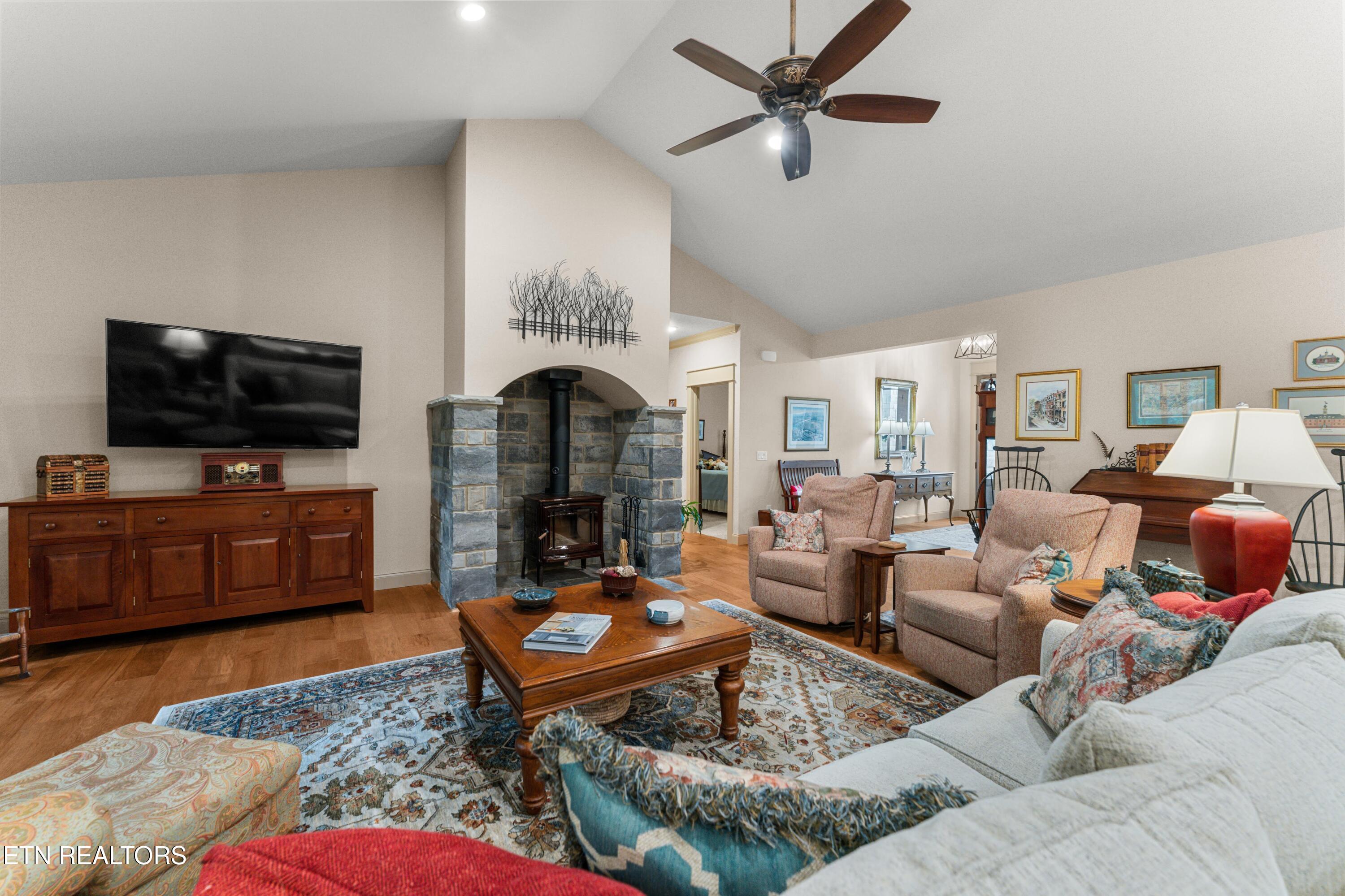 143 Chestnut Ridge Lane Crossville TN 38558