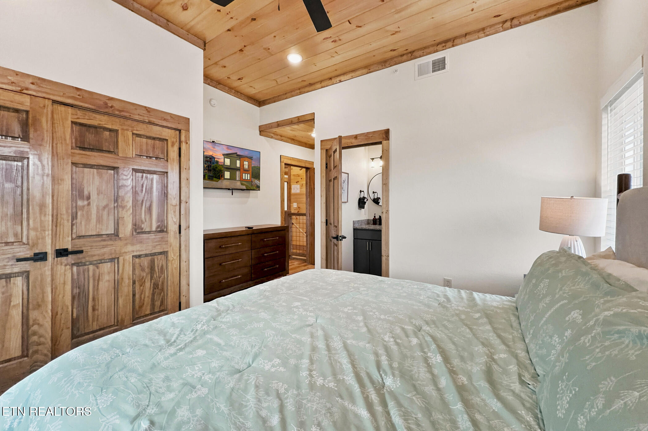 1579 Rainbow Ridge Way Sevierville TN 37862