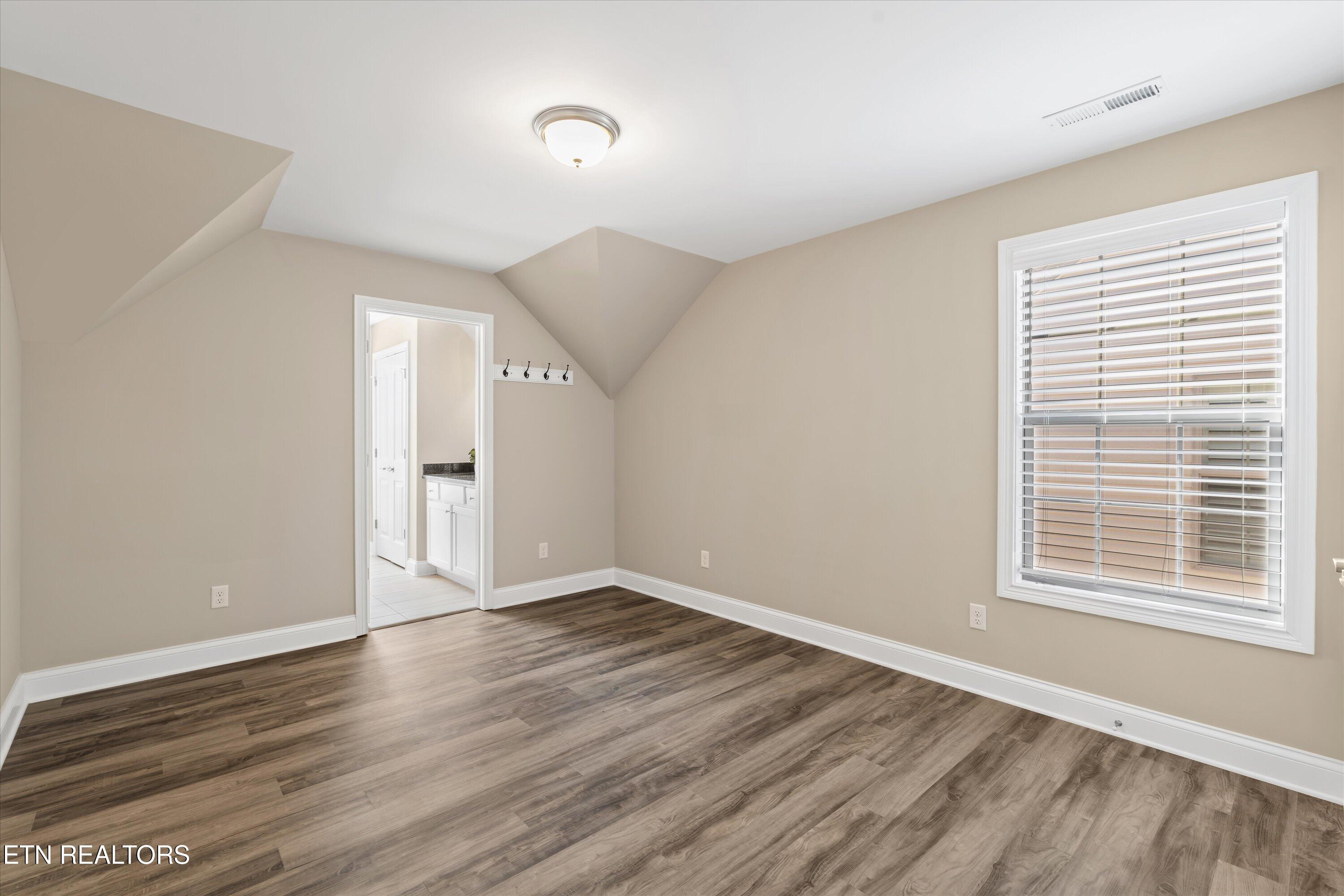 10113 Songbird Lane Knoxville TN 37931