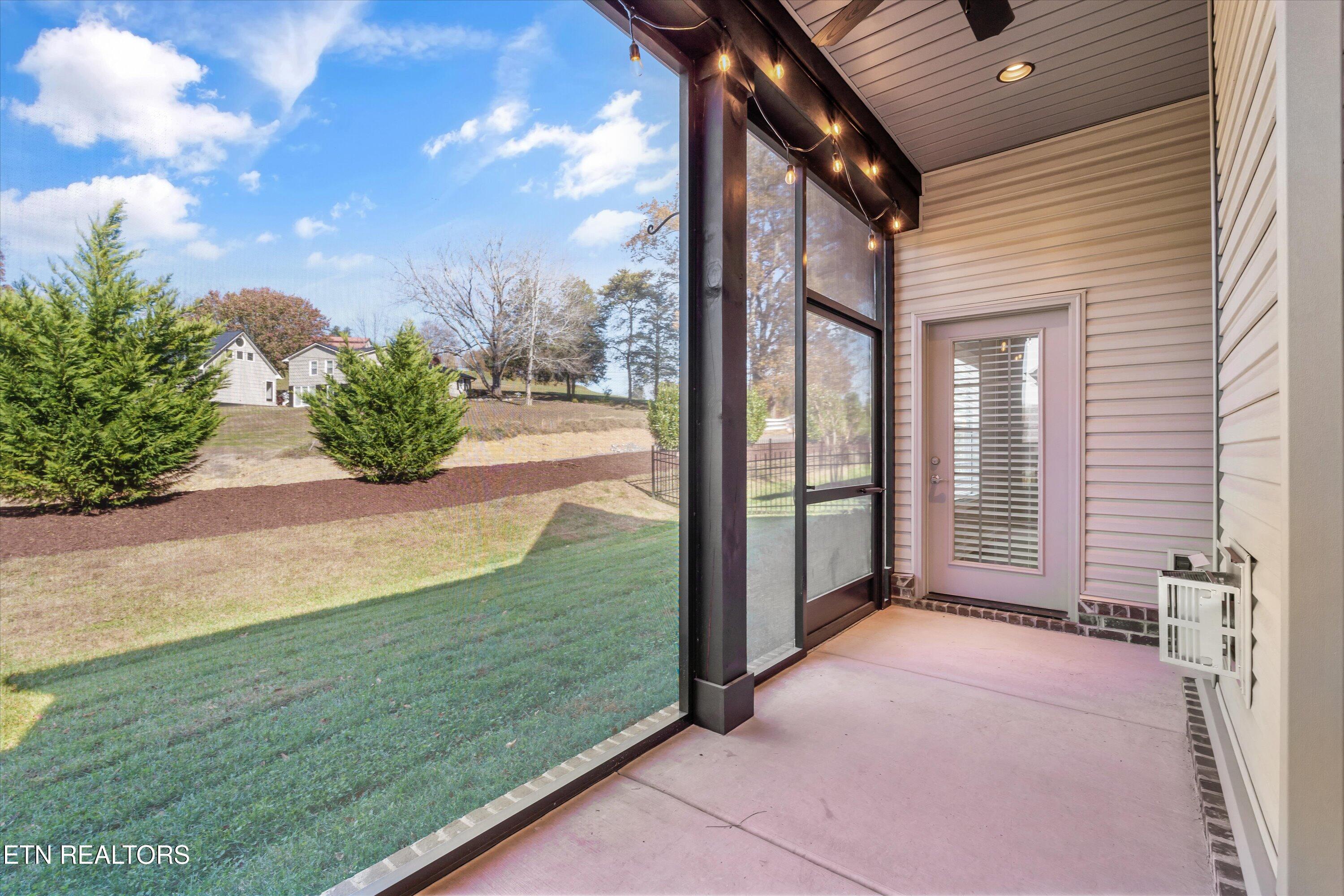 10113 Songbird Lane Knoxville TN 37931