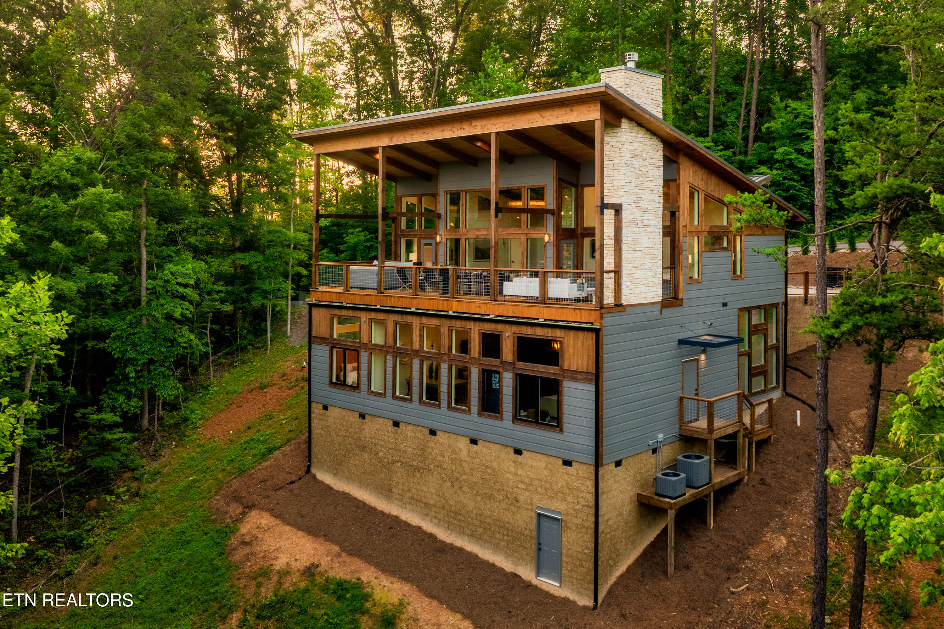 2234 Legend Drive Sevierville TN 37876