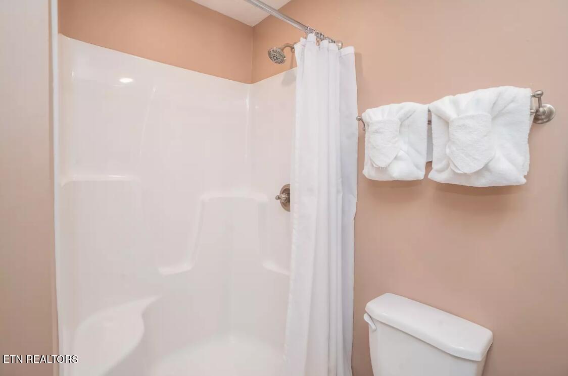 665 Gists Creek Road Sevierville TN 37876