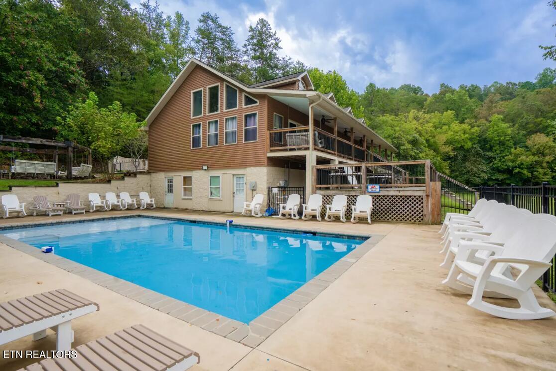 665 Gists Creek Road Sevierville TN 37876