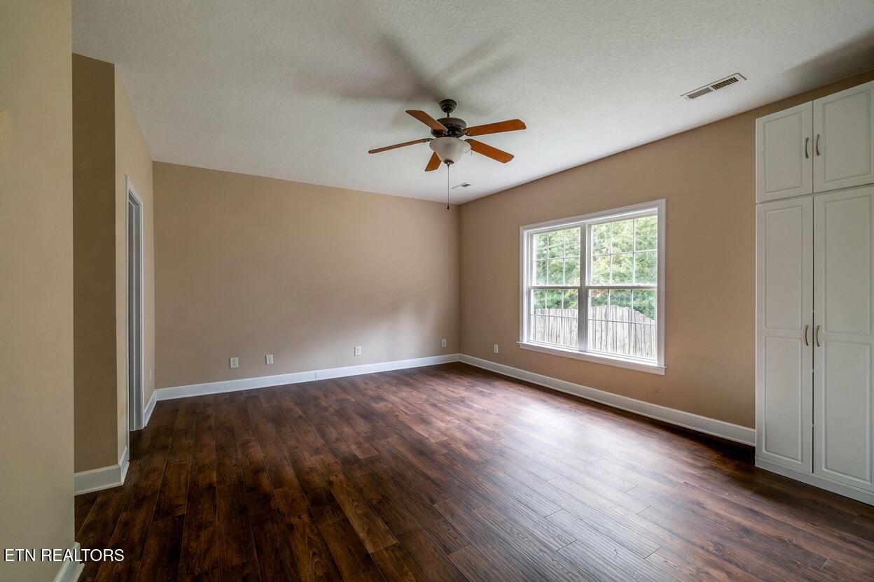 7032 Pemmbrooke Shire Lane Knoxville TN 37909