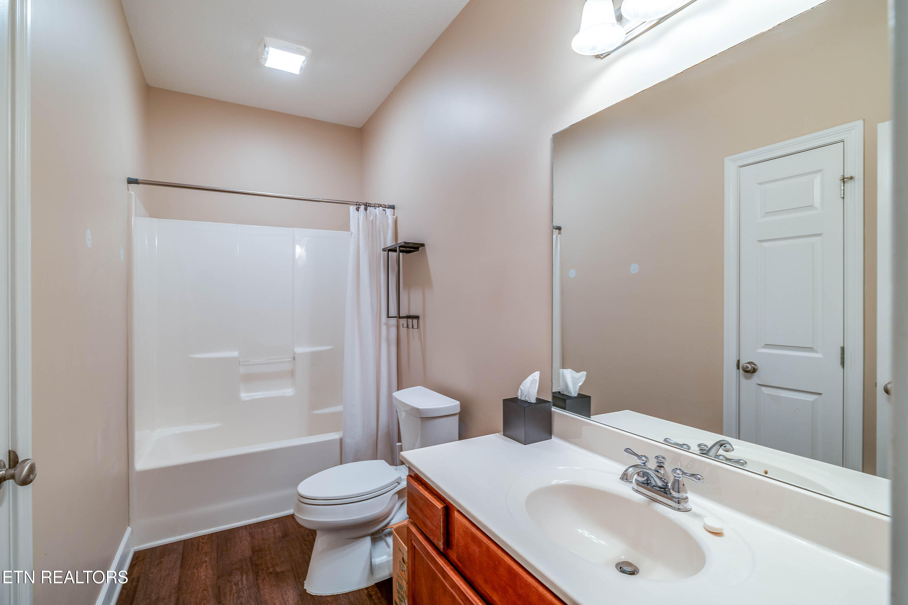 7032 Pemmbrooke Shire Lane Knoxville TN 37909