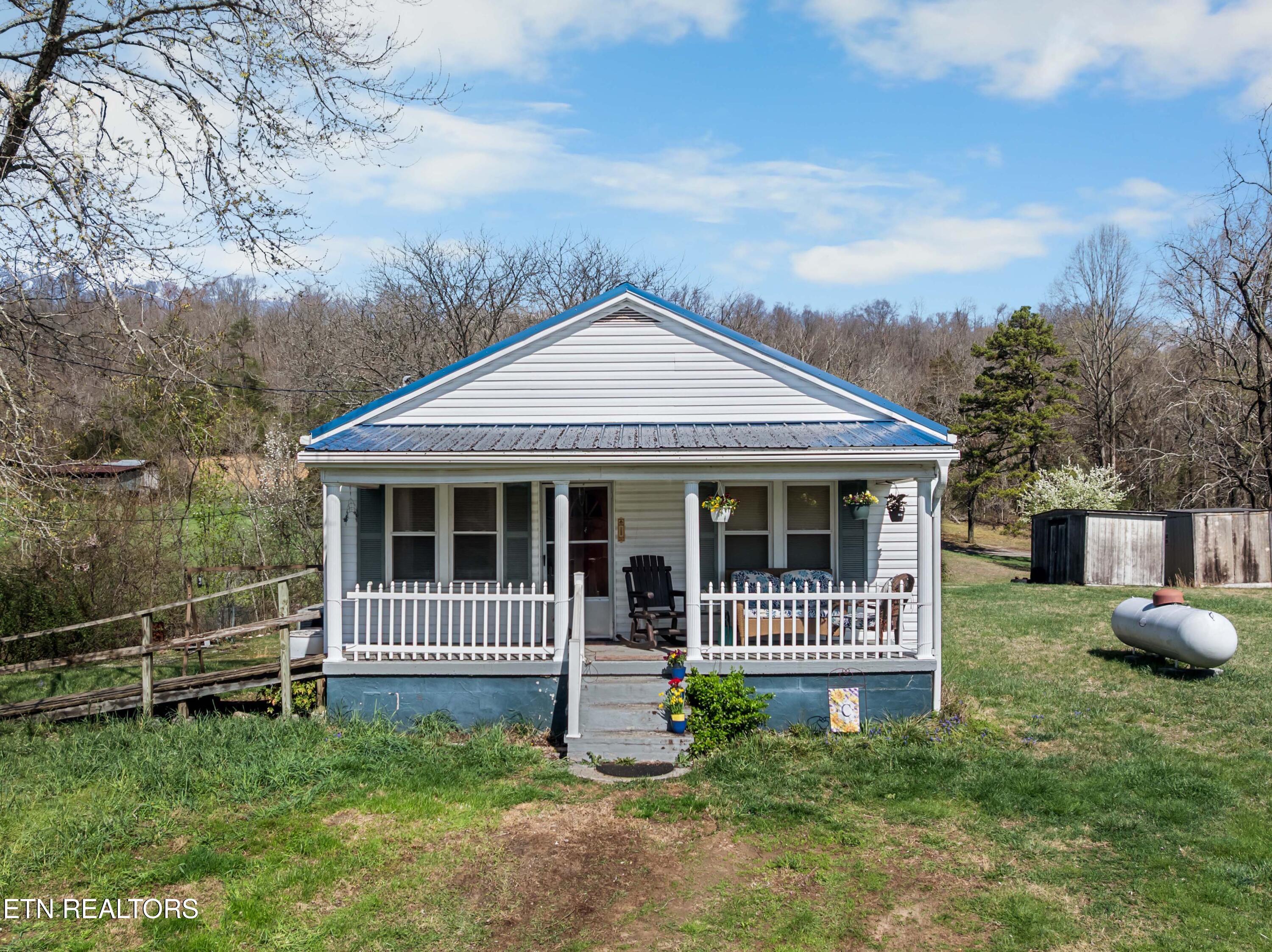 385 Hubbs Grove Road Maynardville TN 37807