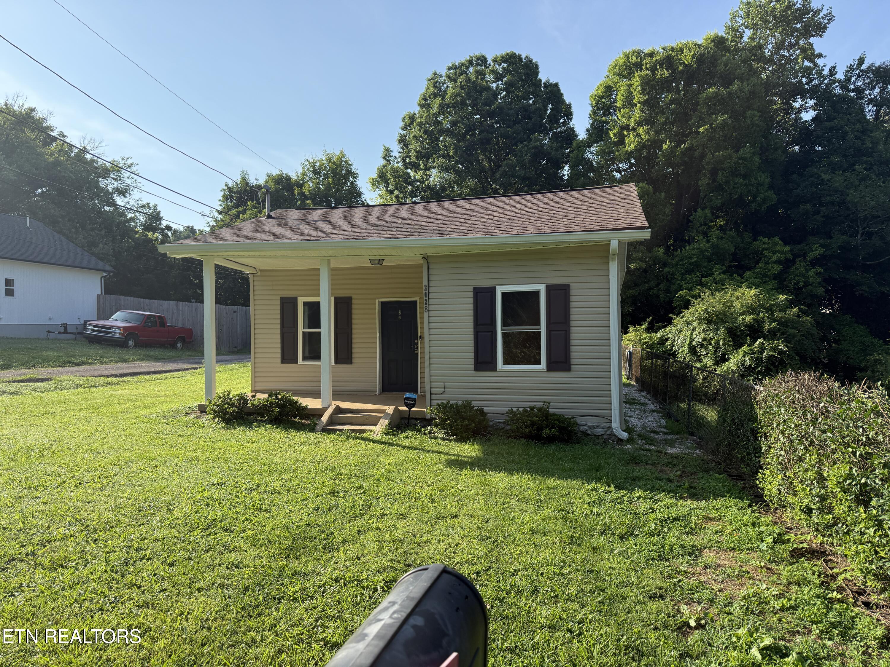 2028 Bernhurst Drive Knoxville TN 37918