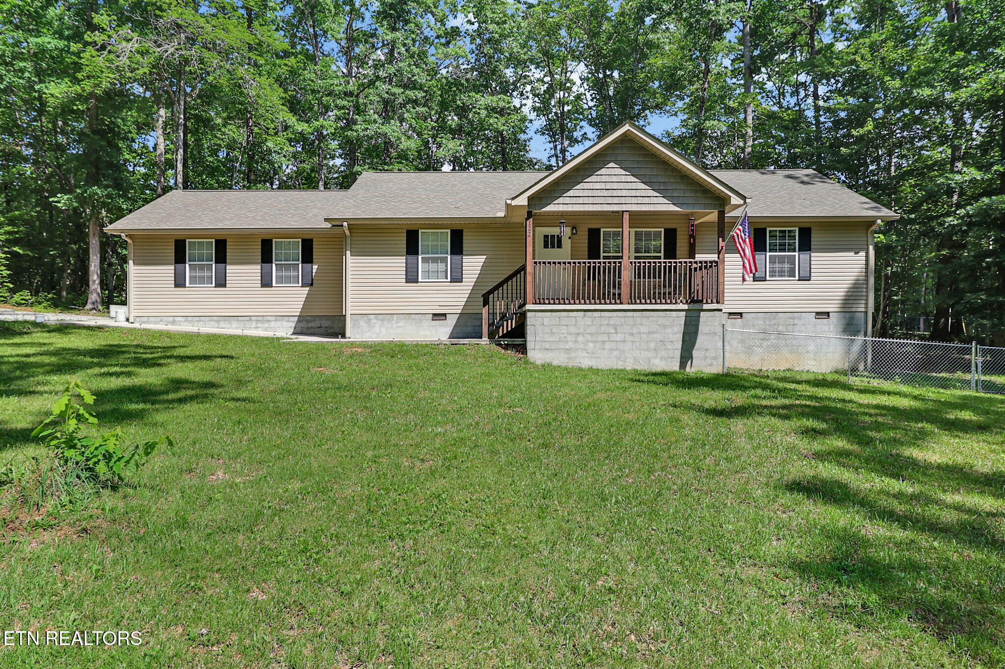 122 Jay Loop Jamestown TN 38556