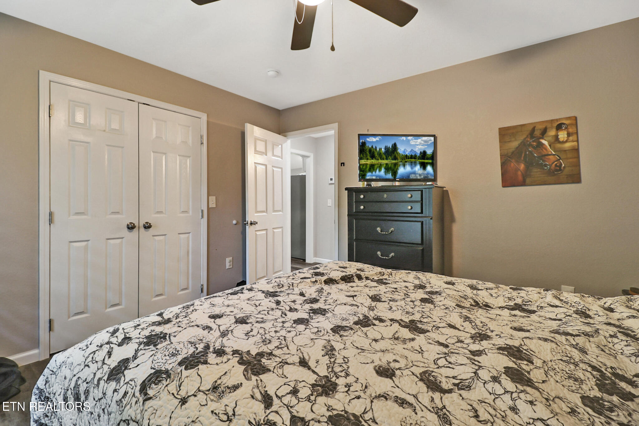 122 Jay Loop Jamestown TN 38556