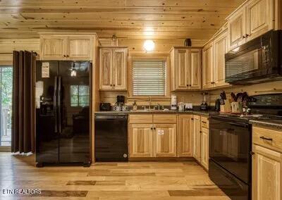 1140 Pinyon Circle Pigeon Forge TN 37863