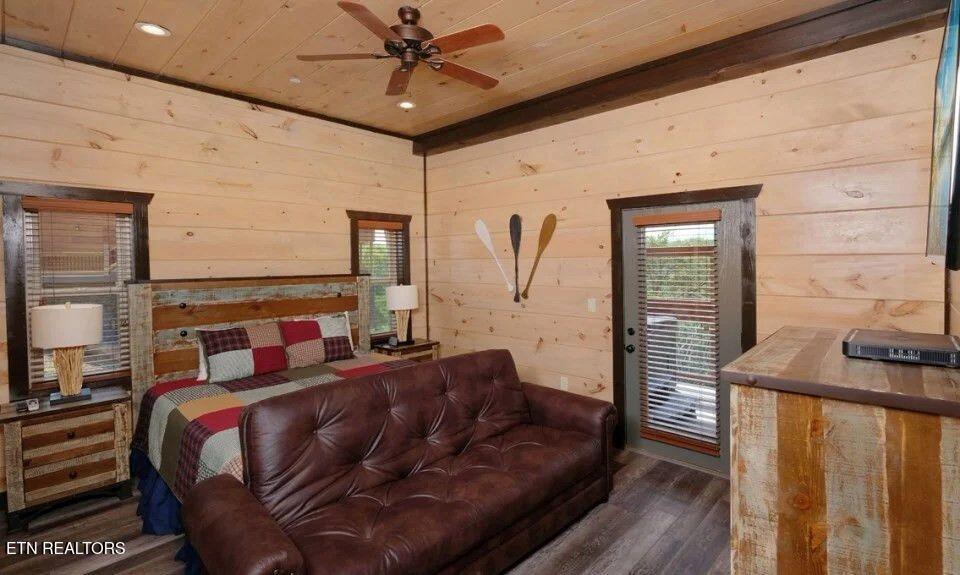 1485/1481 Sleepy Valley Lane Sevierville TN 37876