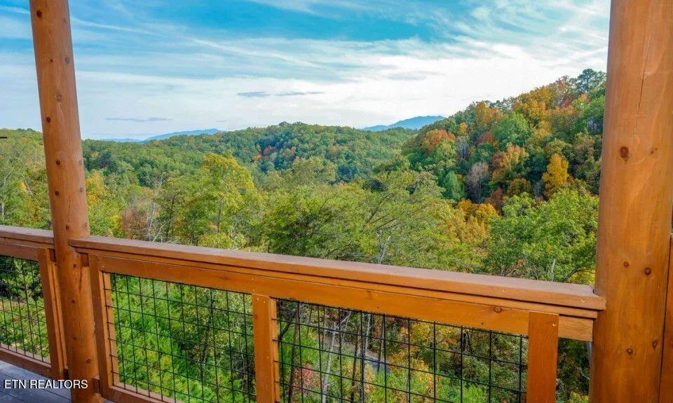 1485/1481 Sleepy Valley Lane Sevierville TN 37876