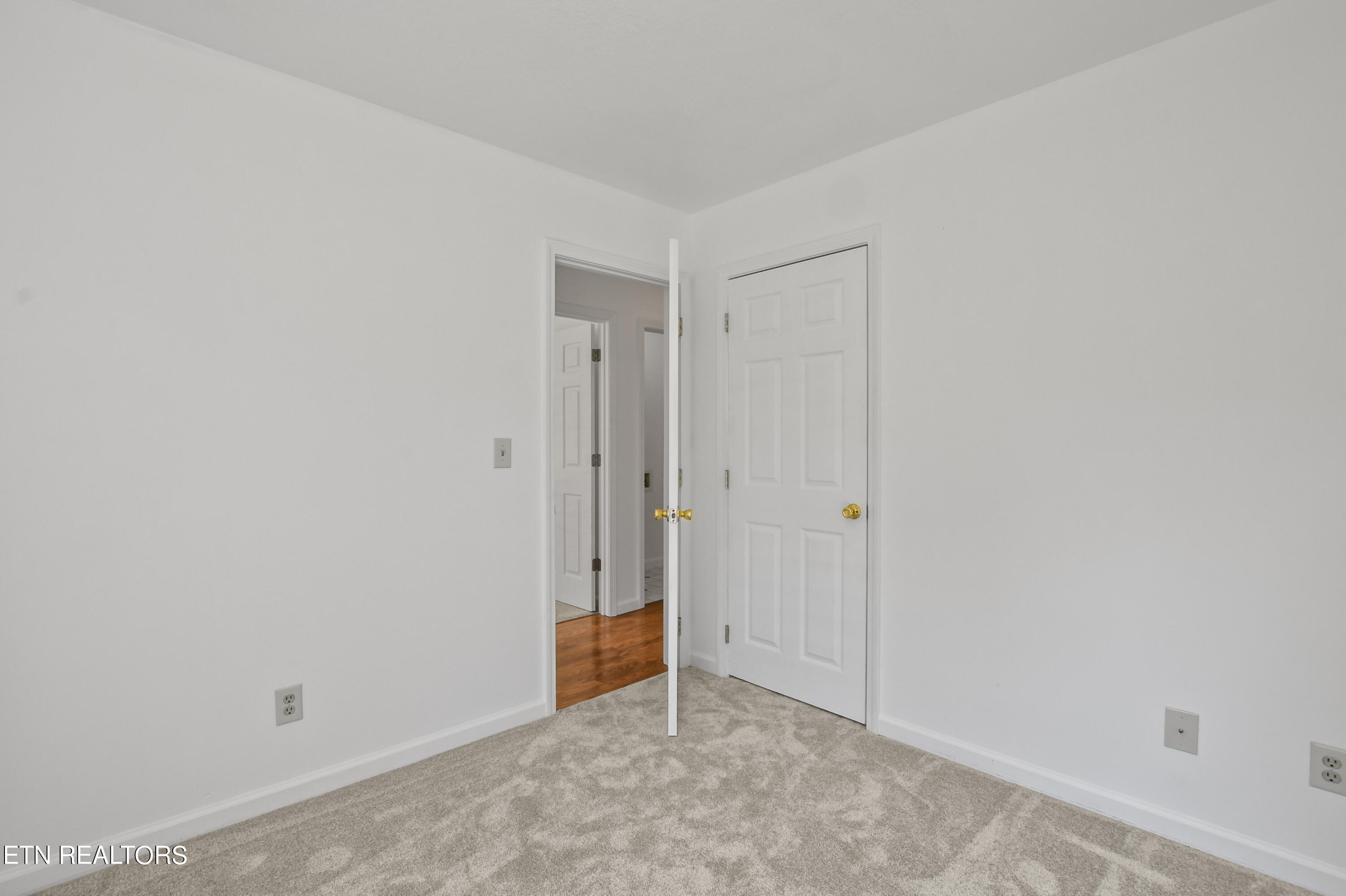 120 Regan Lane Lane Lafollette TN 37766