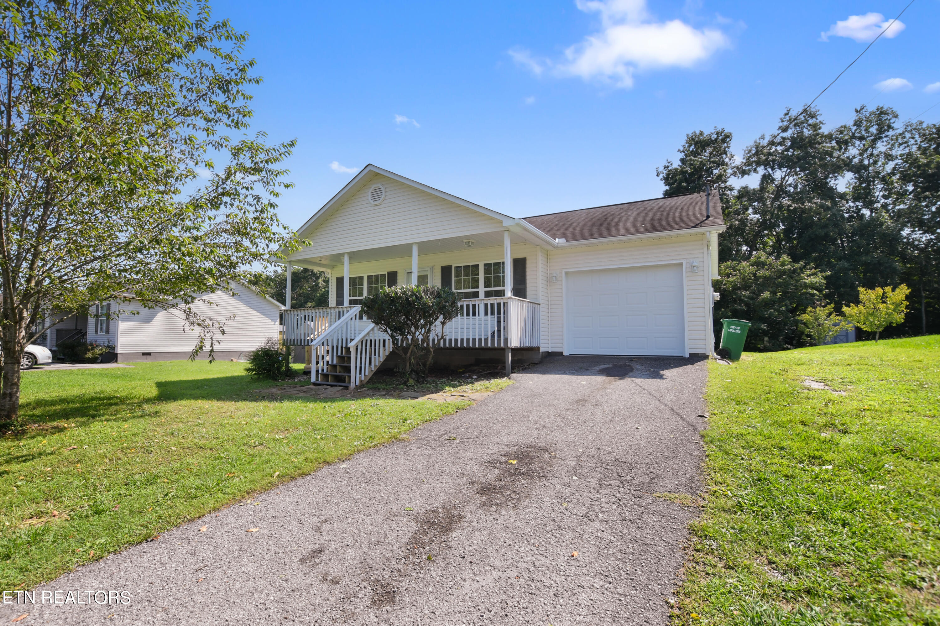120 Regan Lane Lane Lafollette TN 37766