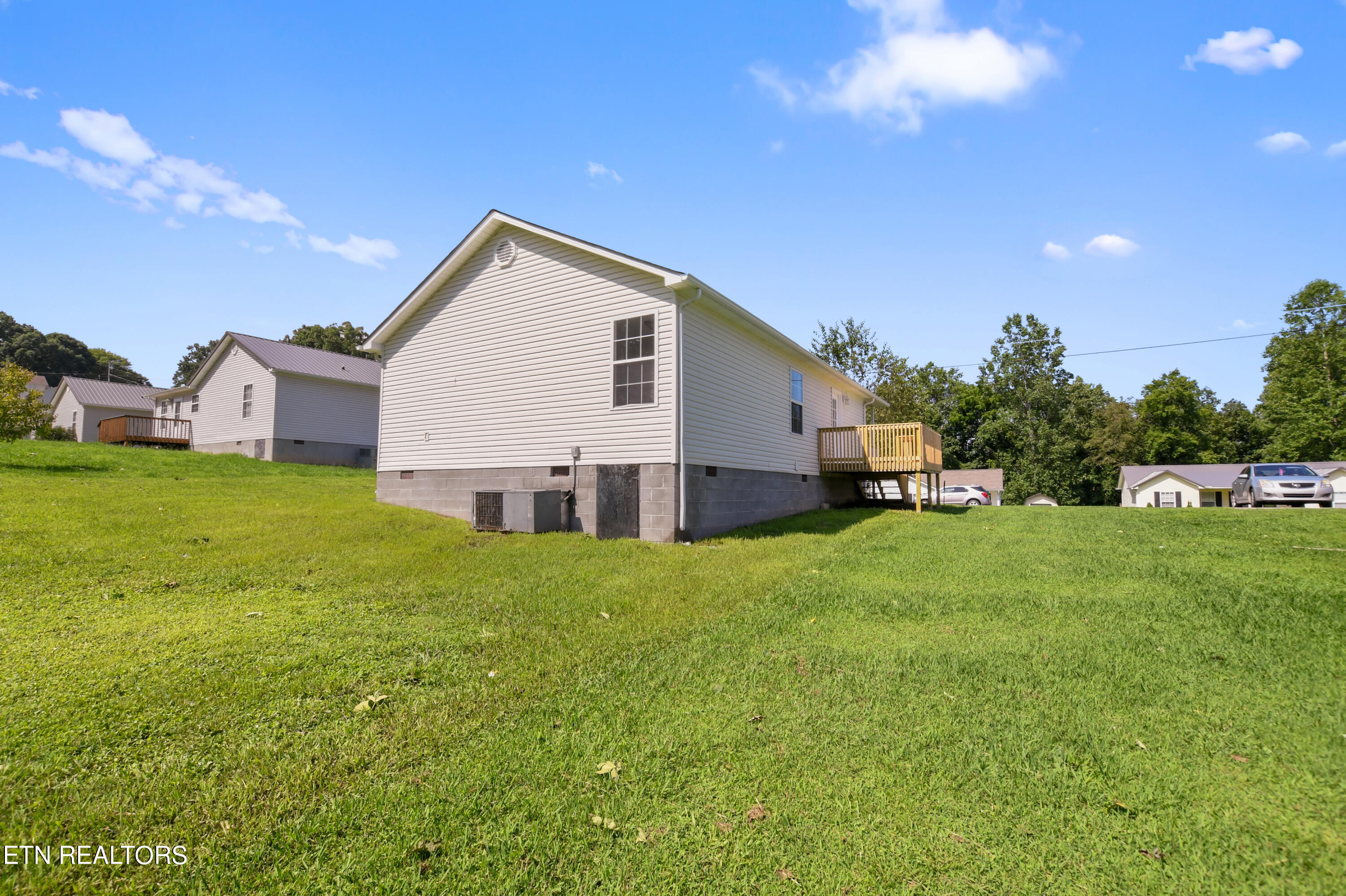 120 Regan Lane Lane Lafollette TN 37766