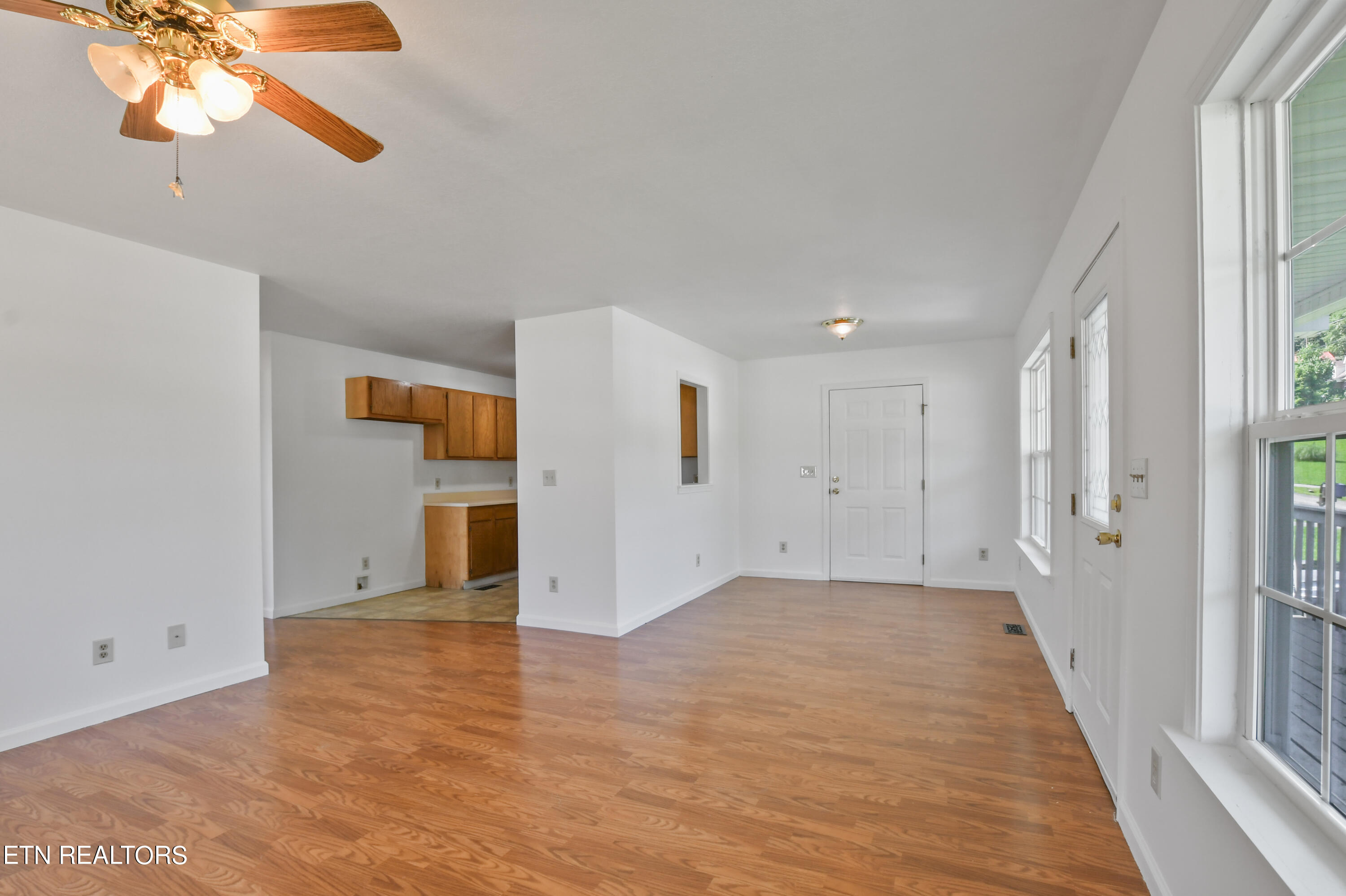 120 Regan Lane Lane Lafollette TN 37766