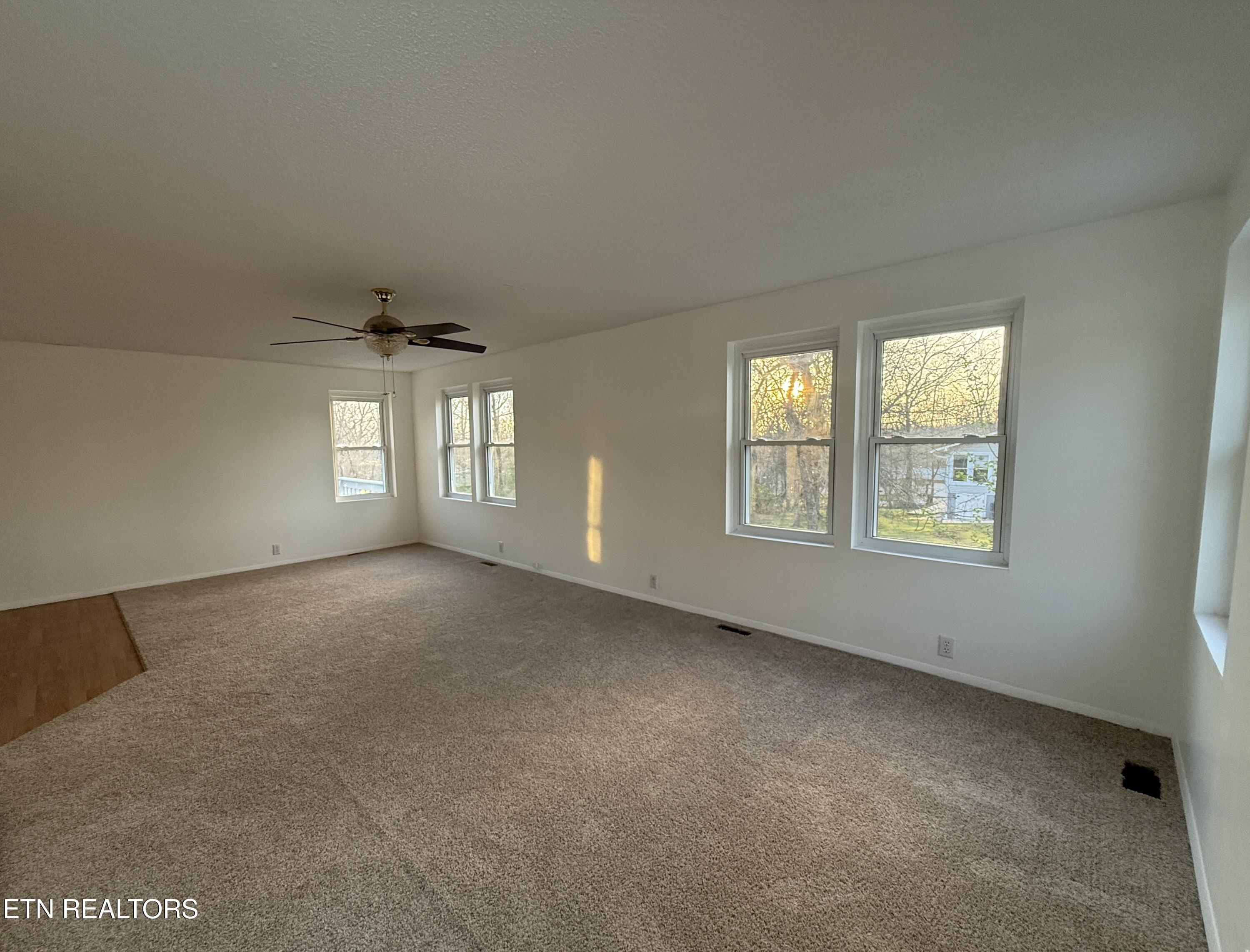424 Lakeview Drive Crossville TN 38558