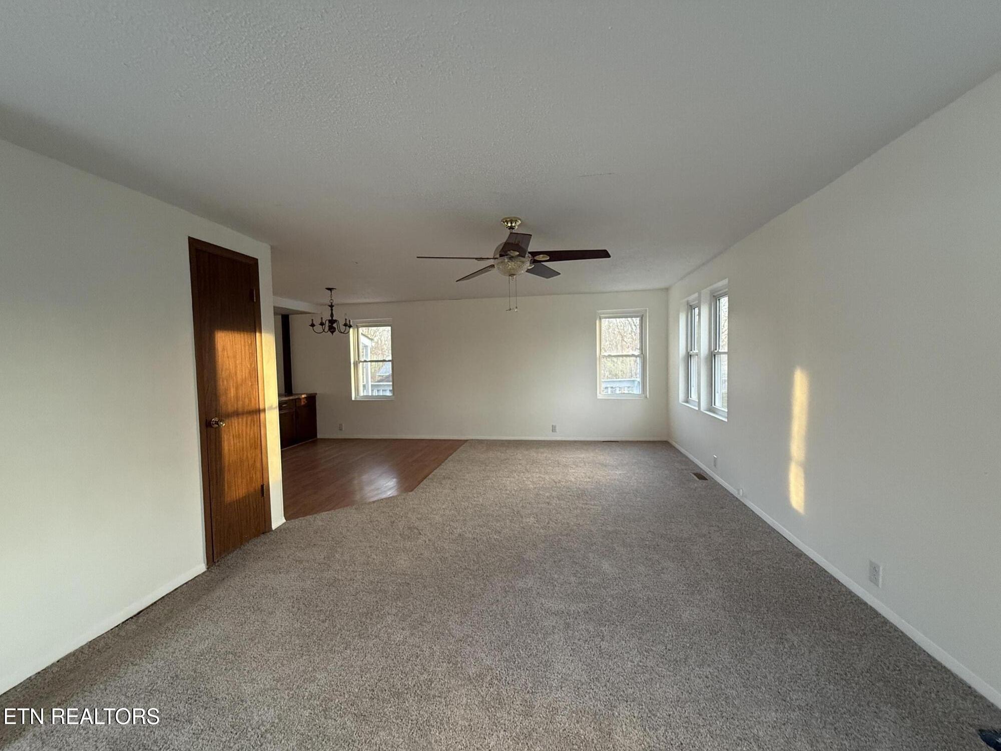 424 Lakeview Drive Crossville TN 38558