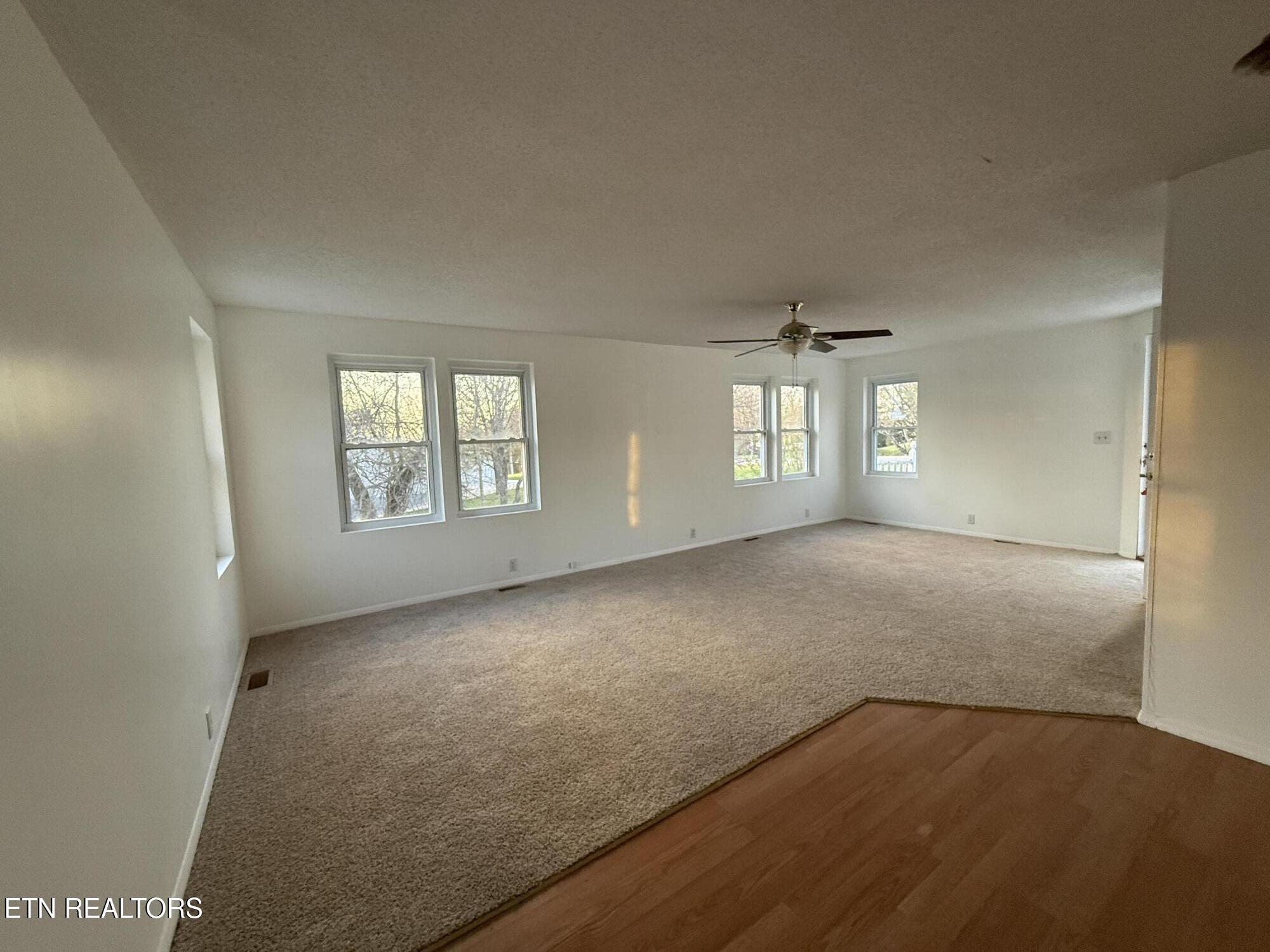 424 Lakeview Drive Crossville TN 38558