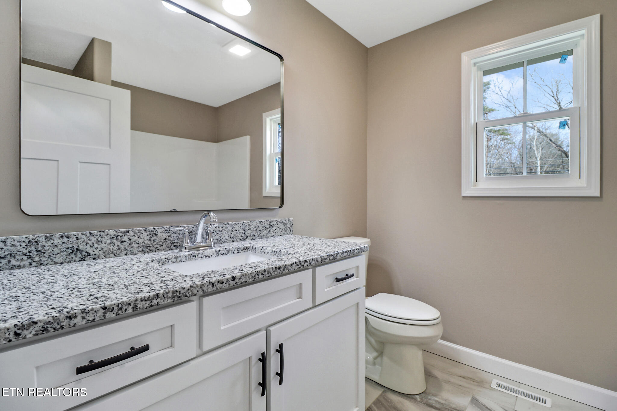 154 Adler Lane Crossville TN 38558