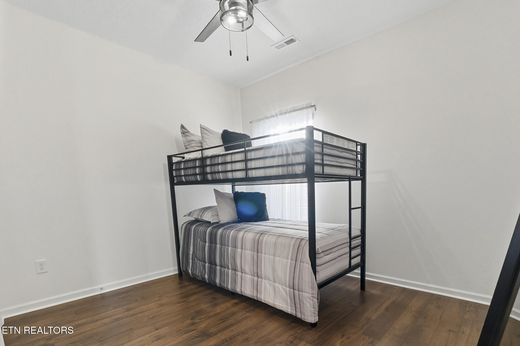735 Saulsbury Lane Clinton TN 37716
