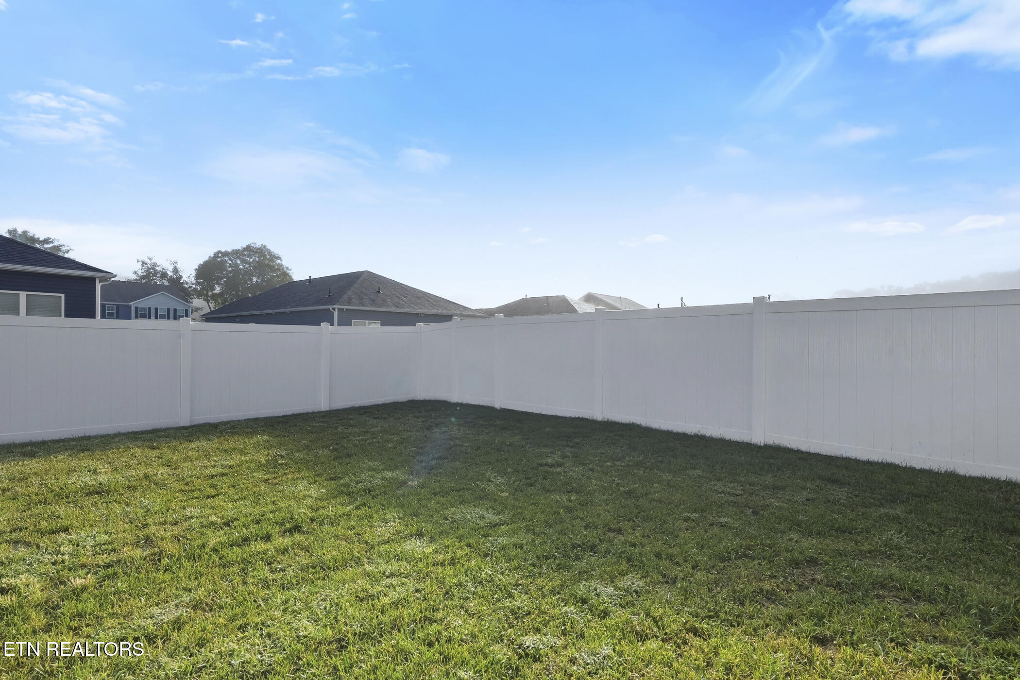 735 Saulsbury Lane Clinton TN 37716