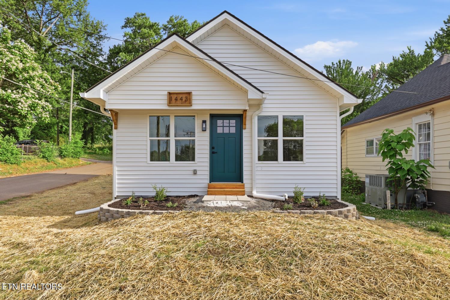 1443 Beaumont Avenue Knoxville TN 37921