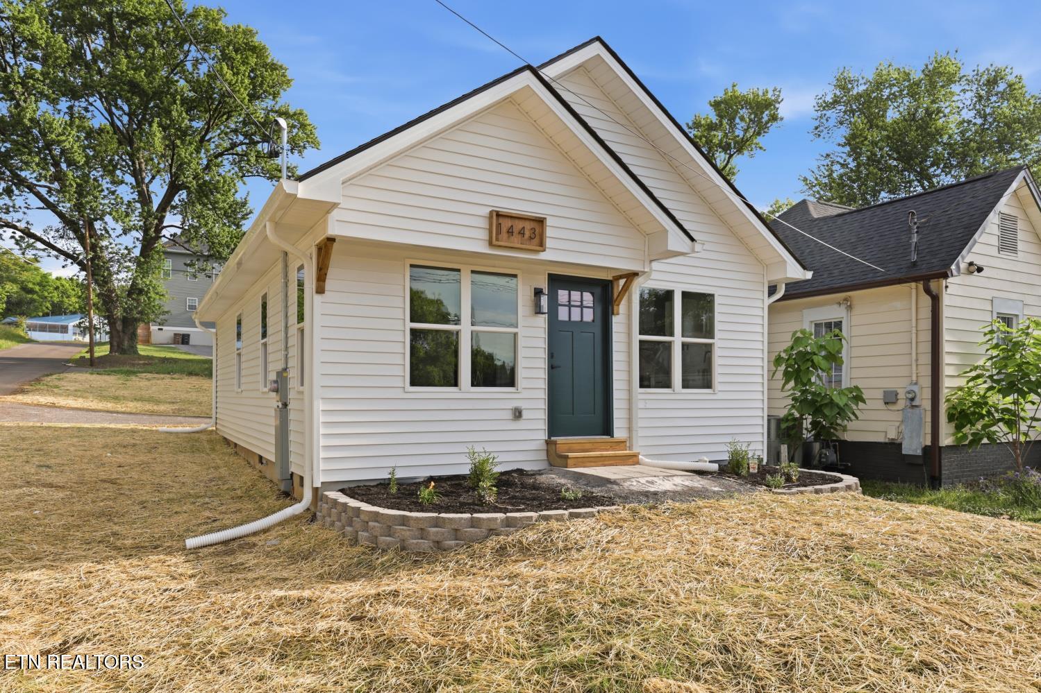1443 Beaumont Avenue Knoxville TN 37921